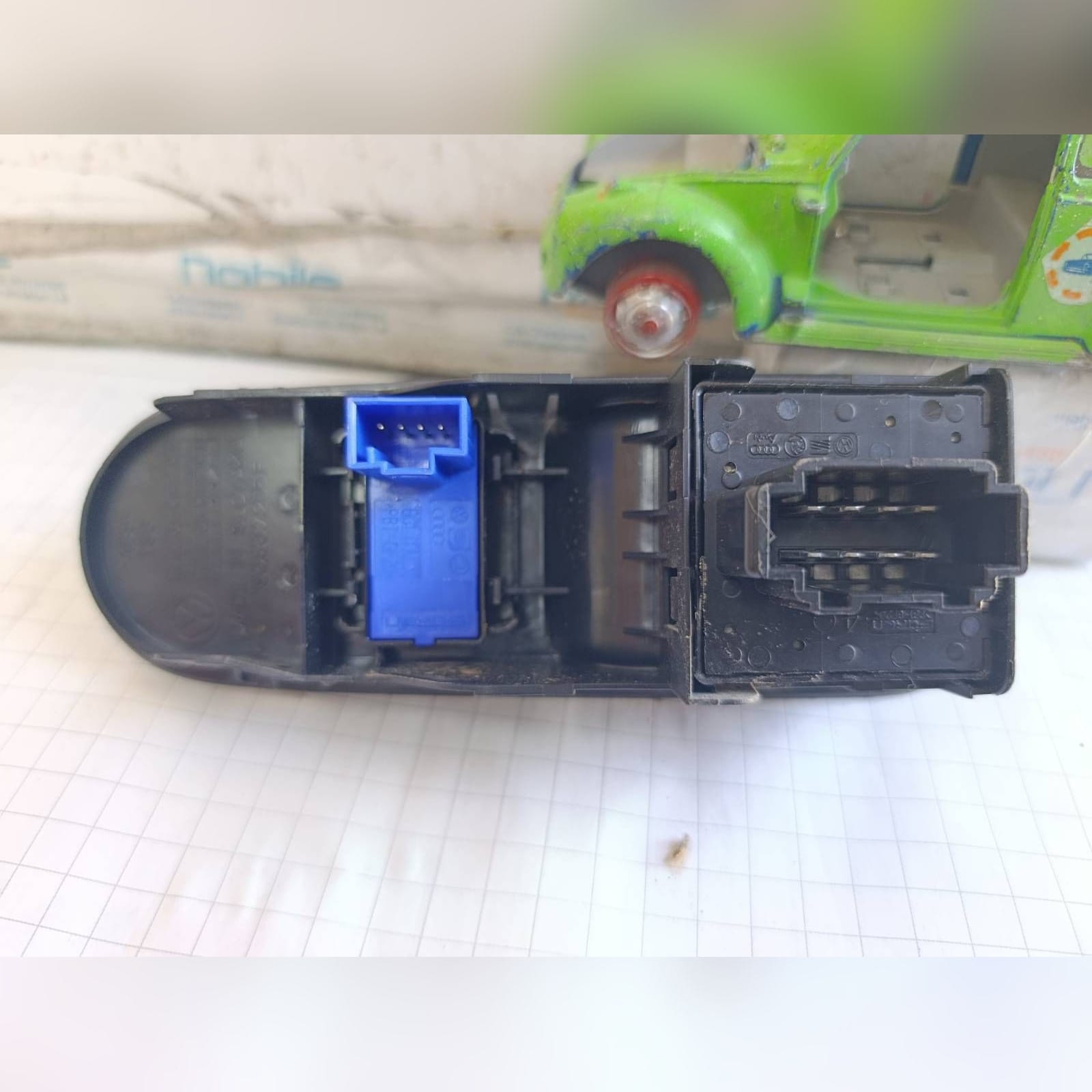 Miniatura 6
