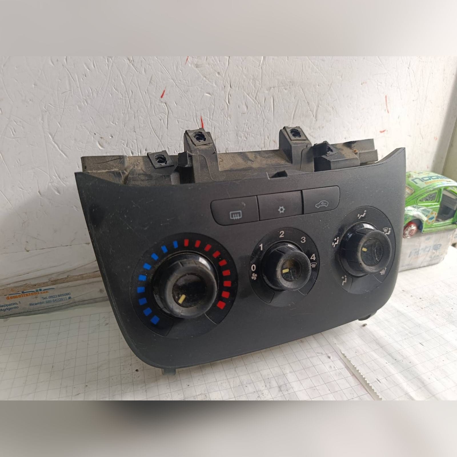 Miniatura 3