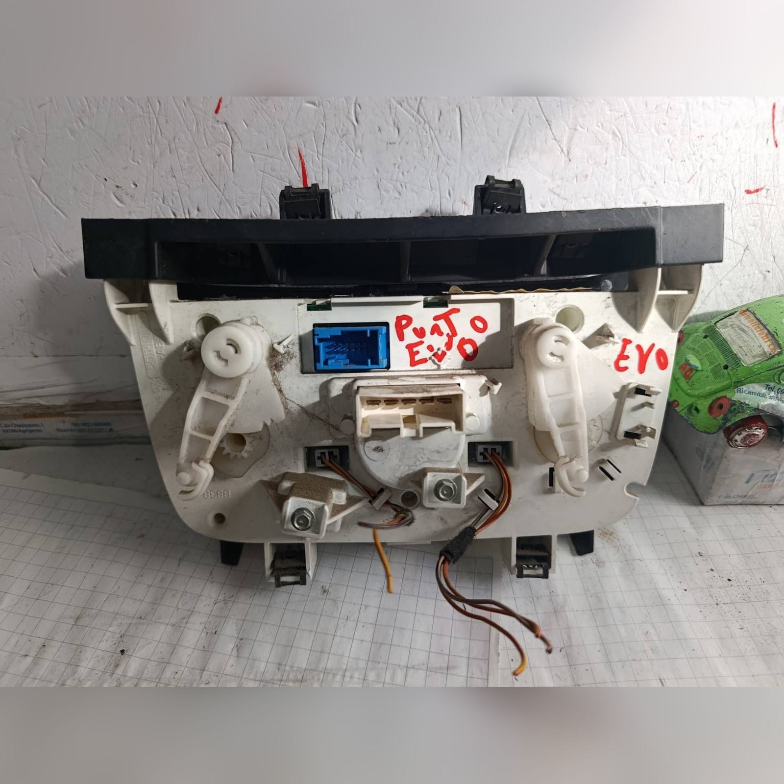 Miniatura 11