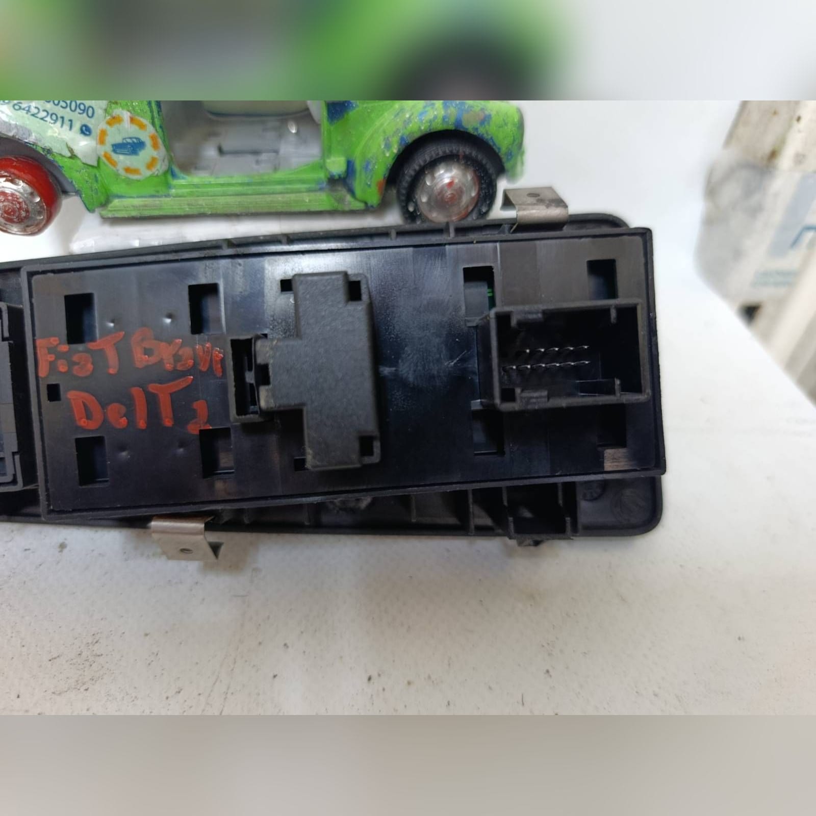 Miniatura 10